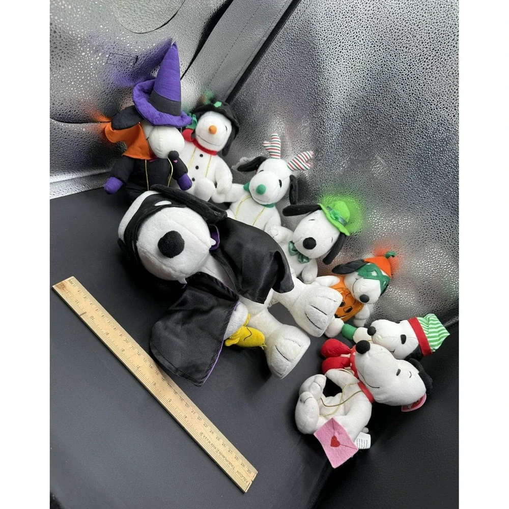 Vintage Hallmark Snoopy Peanuts Beanbag Plush Holiday Collection Lot of 8 Used